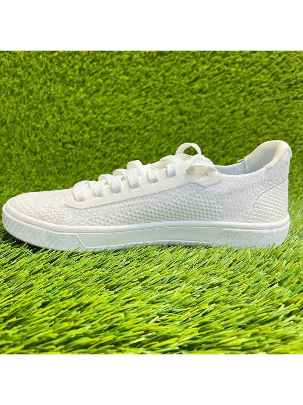 Flux Footwear Adapt Trainer White Womens Size 6.5 Athletic Knit Shoes Sneakers